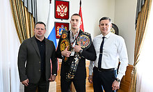 Егор Ковальчук поздравил двукратного чемпиона мира Александра Горохова